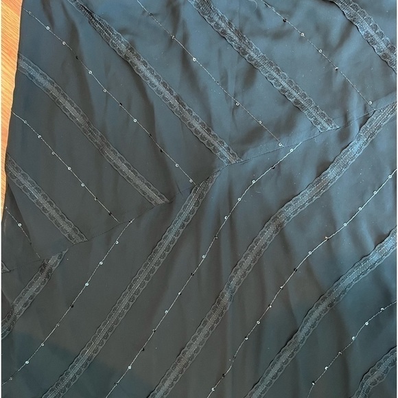 Black Patra Skirt - Picture 11 of 12